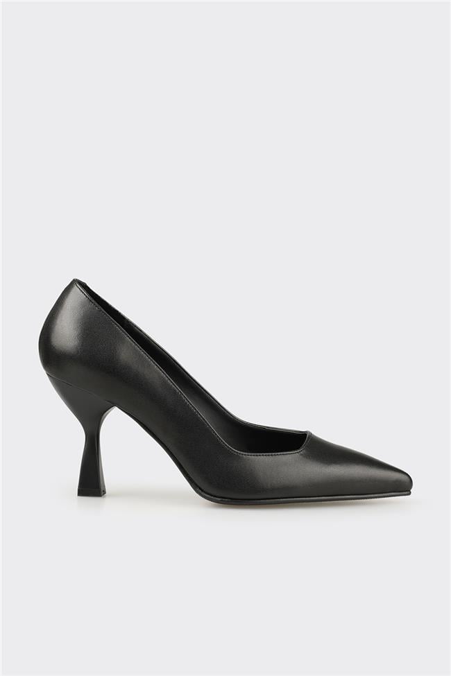 Siyah Deri Kadın Stiletto