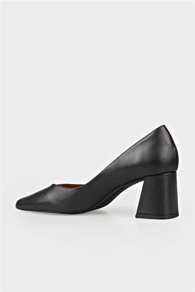 Siyah Deri Kadın Stiletto