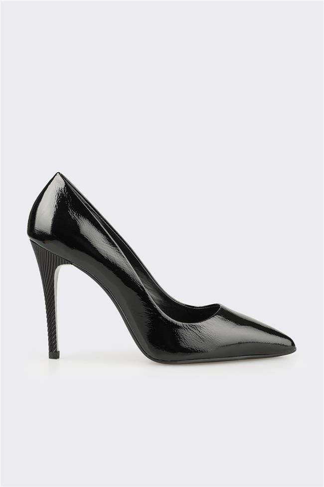 Siyah Deri Kadın Stiletto