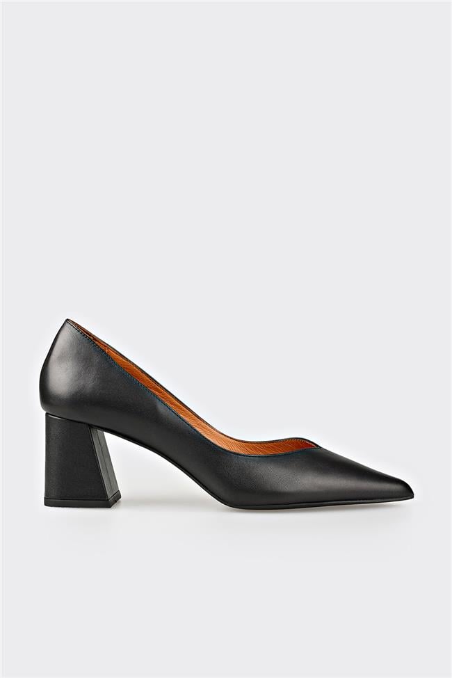 Siyah Deri Kadın Stiletto