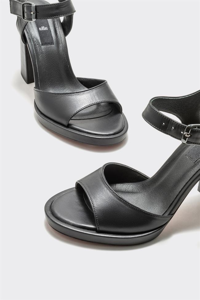Siyah Deri Kadın Topuklu Sandalet