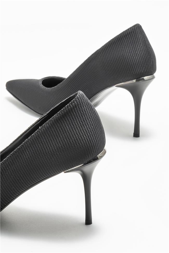 Siyah Kadın Stiletto