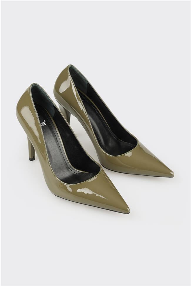 Yeşil Kadın Stiletto