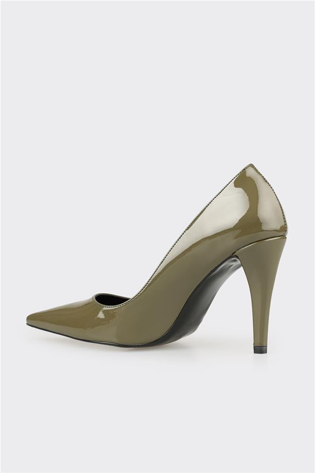 Yeşil Kadın Stiletto
