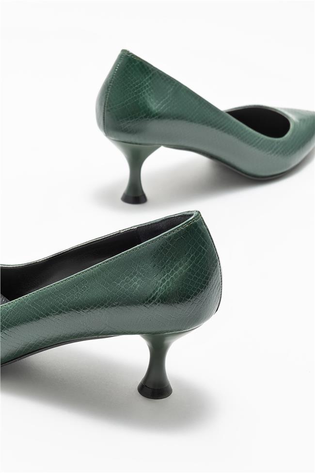 Yeşil Kadın Stiletto