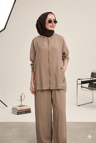 CEREMONY KAPÜŞONLU VE FERMUARLI CEBİ ARMA DETAYLI PANOLONLU MODAL TAKIM
