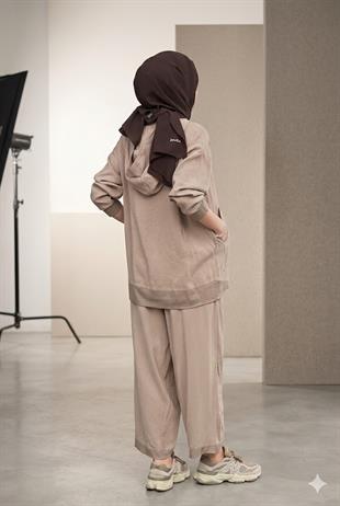 CEREMONY KAPÜŞONLU VE FERMUARLI CEBİ ARMA DETAYLI PANOLONLU MODAL TAKIM