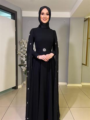 JAMİLA SARAH KOLLARI UZUN PELERİNLİ TAŞLI KREP ELBİSE