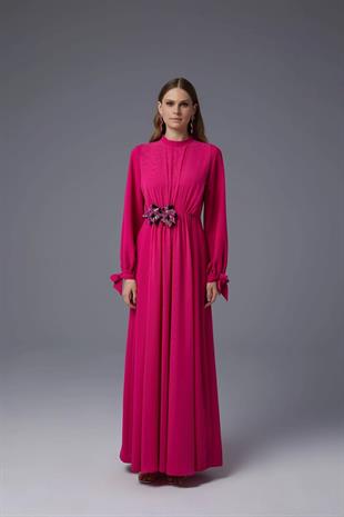 JAMİLA SARAH ÖNÜ ŞİFONLU ÇİÇEK APLİKLİ TULUM