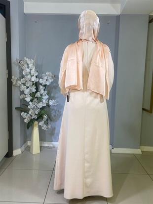 JAMİLA SARAH TEK TARAFLI İŞLEMELİ KAYIK YAKA KREP KUMAŞ ELBİSE