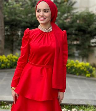JAMİLA SARAH YAKASI İNCİLİ KAT KAT ELBİSE