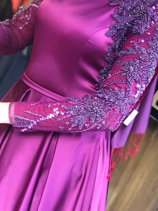 KENZEL BÜYÜK BEDEN KOLLARI TAŞ İŞLEMELİ SATEN ABİYE