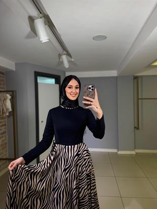 MİARUJ ETEĞİ ZABRA DESENLİ ABİYE ELBİSE