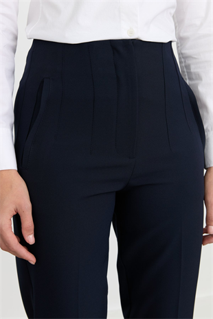 Nihan Beli Pensli Ütü İzli Havuç Pantolon