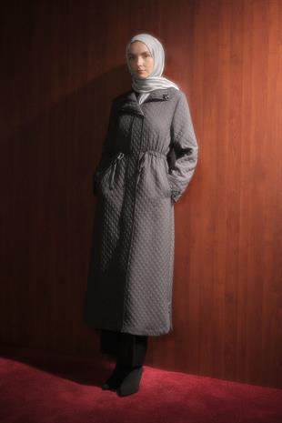 Nihan Büyük Beden İnce Kapitone Pardesü