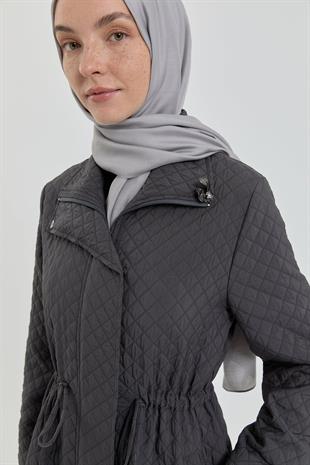 Nihan Büyük Beden İnce Kapitone Pardesü