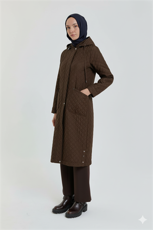 Nihan İnce Kapitone Cep Detaylı Kap