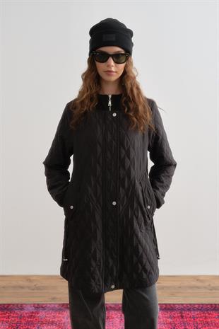 Nihan İnce Kapitone Kapşonlu Kap