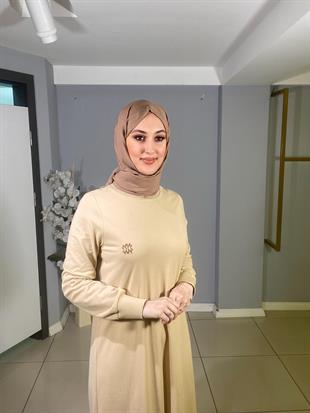 NOİ PİKE SIFIR YAKA NOİ NAKIŞLI UZUN A FORM ELBİSE