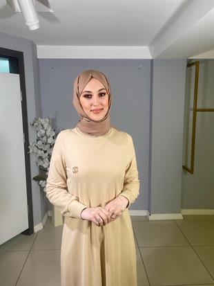 NOİ PİKE SIFIR YAKA NOİ NAKIŞLI UZUN A FORM ELBİSE
