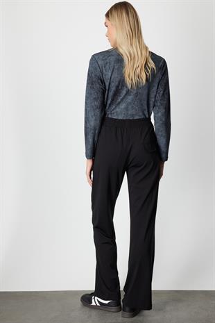On Fashion Büyük Beden  Cebi Düğme Detaylı Bol Paça Eşofman Altı