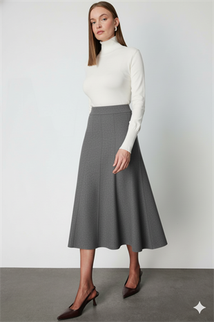 On Fashion Pileli Midi Triko Etek