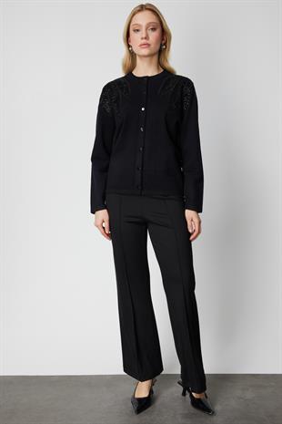 On Fashion Taşlı Desenli Triko Hırka