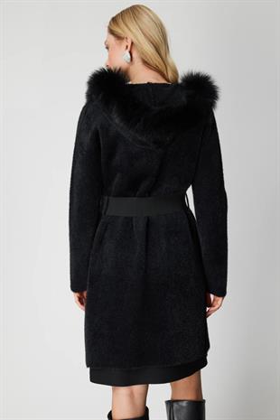 On Fashion Yakası Kürklü Peluş Hırka