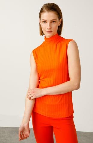 ON TRİKO Dik Yaka Kolsuz Basic Bluz