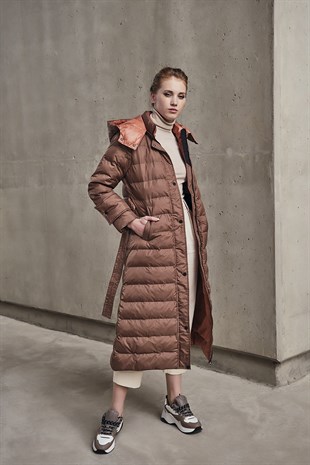 WOMANİA BERLİN  MONT