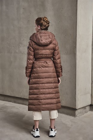 WOMANİA BERLİN  MONT