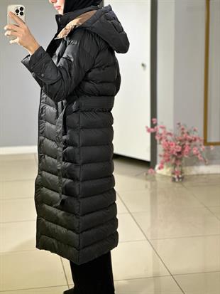 WOMANİA BERLİN MONT