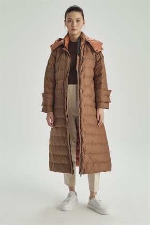 WOMANİA BERLİN MONT