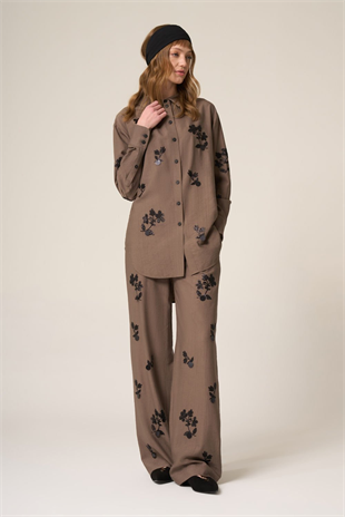 YEŞİM ÖZCAN NAKIŞLI PANTOLON