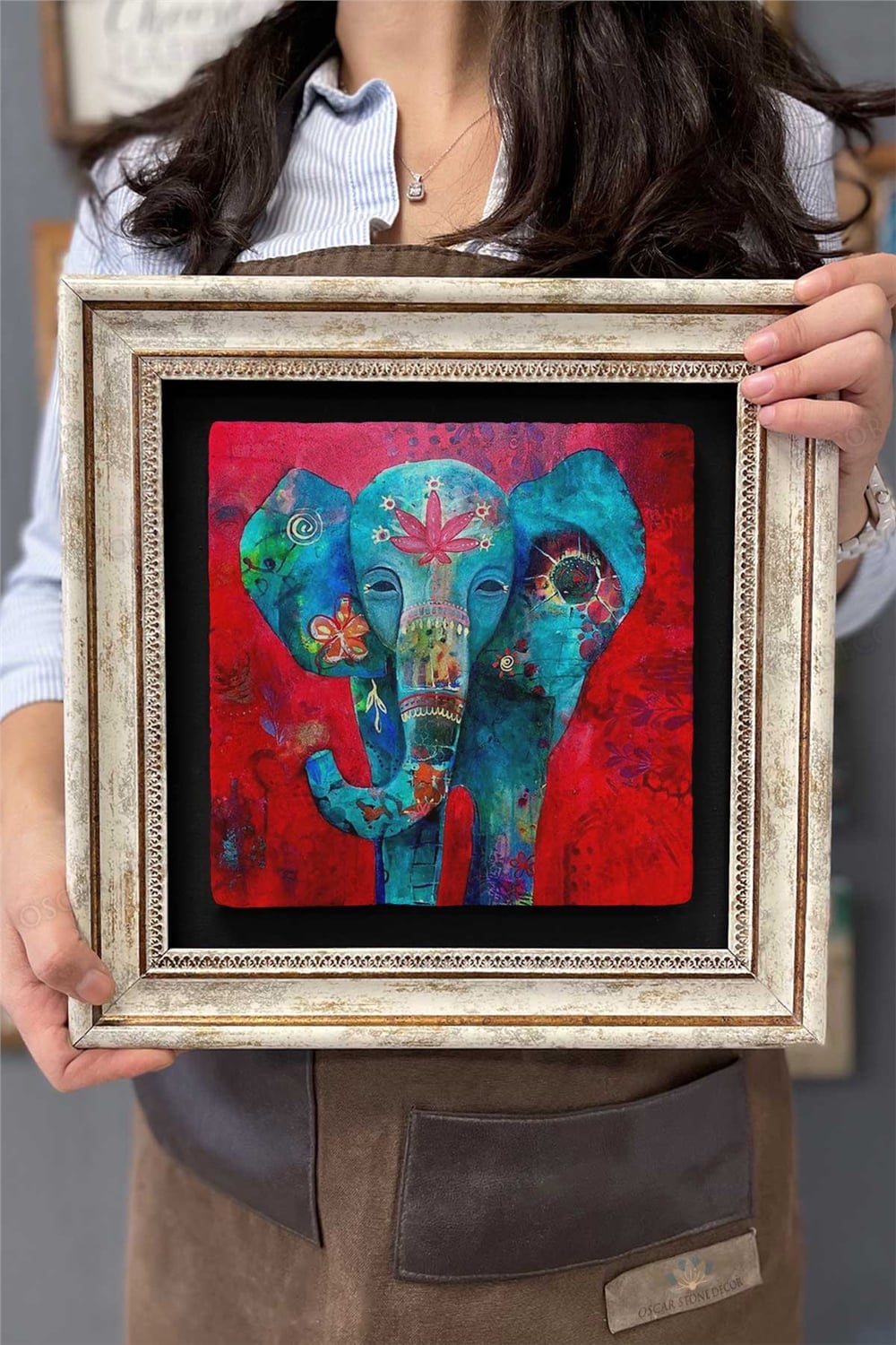 Oscar Stone Decor Çerçeveli Tablo Taş Duvar Dekoru 30 X 30 Cm Kırmızı Fil Tablosu