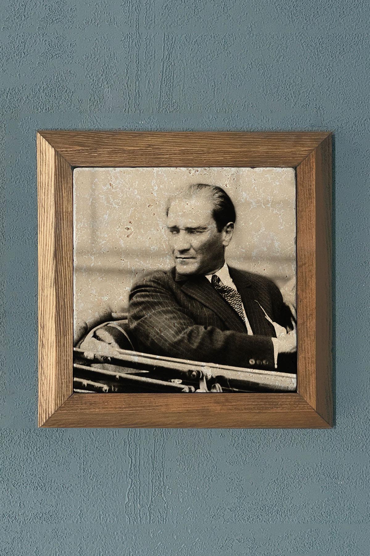 Masif Çerçeveli Atatürk Doğaltaş Tablo Pano Oscar Stone Decor 28X28 CM