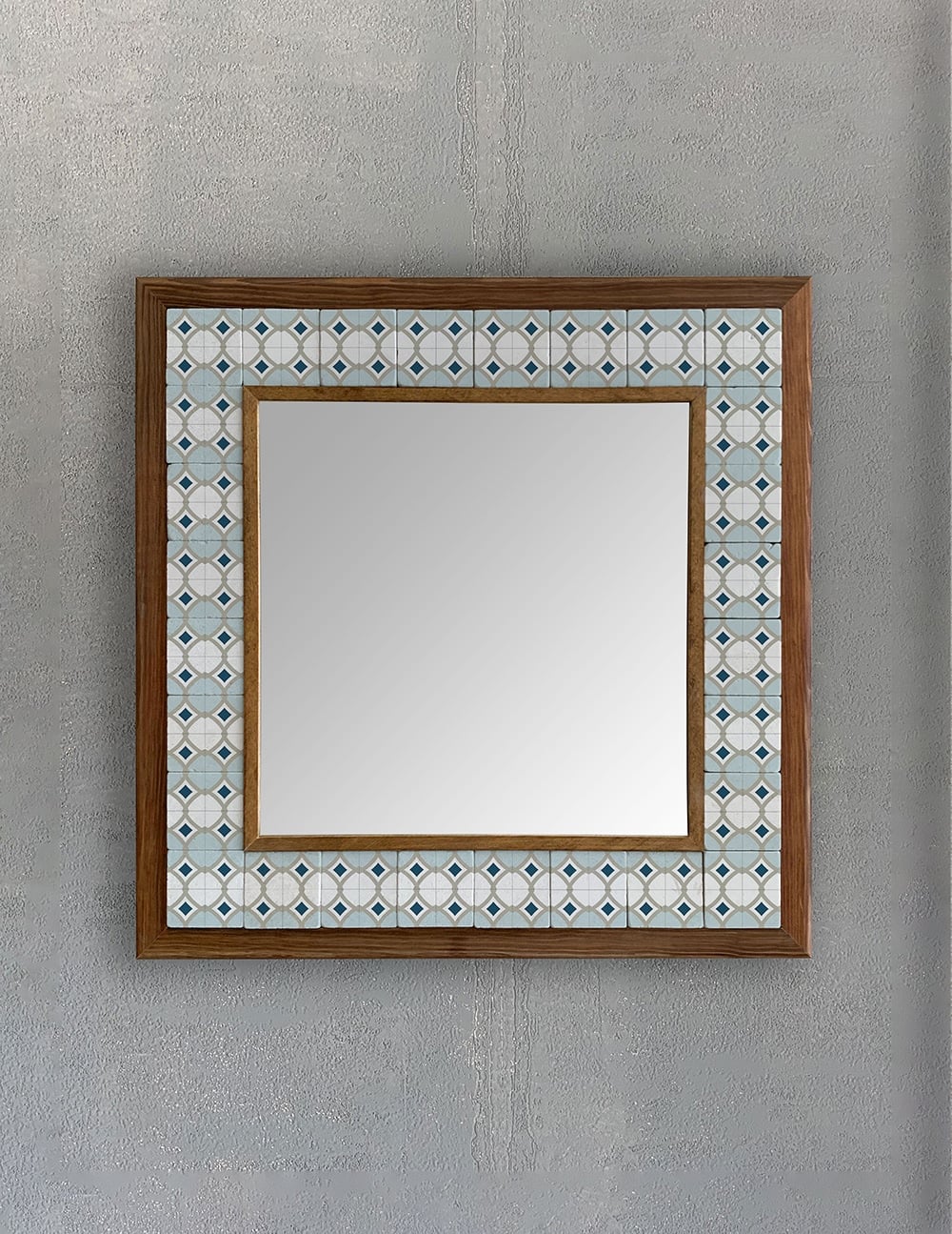 OSCAR STONE DECOR ÇERÇEVELİ MOZAİK DOĞALTAŞ AYNA / AYN4040-054