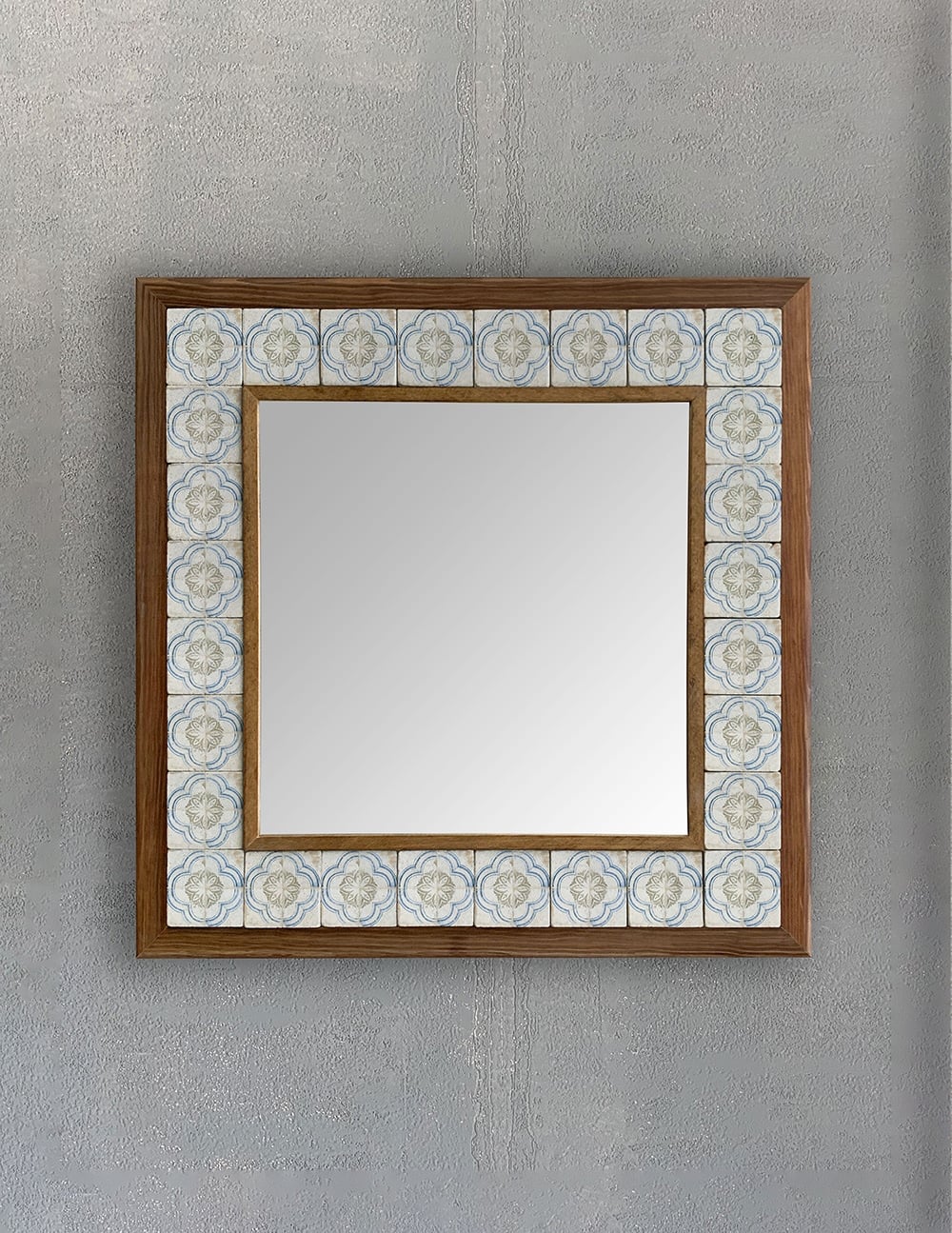 OSCAR STONE DECOR ÇERÇEVELİ MOZAİK DOĞALTAŞ AYNA / AYN4040-102