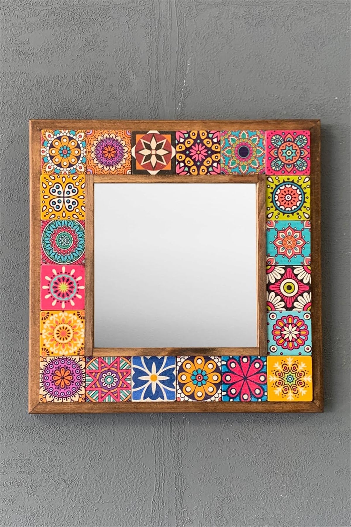 OSCAR STONE DECOR ÇERÇEVELİ MOZAİK DOĞALTAŞ AYNA / AYN-082