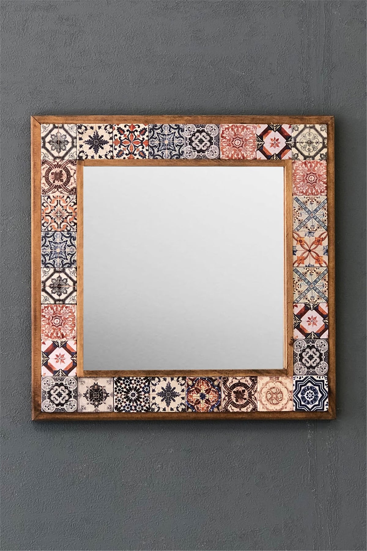 OSCAR STONE DECOR ÇERÇEVELİ MOZAİK DOĞALTAŞ AYNA / AYN4040-042