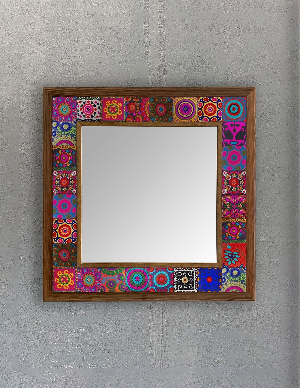 OSCAR STONE DECOR ÇERÇEVELİ MOZAİK DOĞALTAŞ AYNA / AYN4040-068