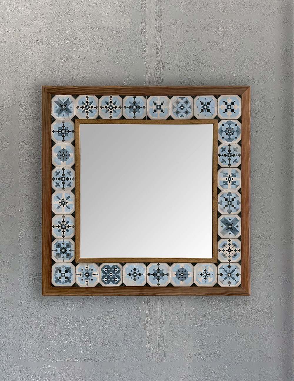 OSCAR STONE DECOR ÇERÇEVELİ MOZAİK DOĞALTAŞ AYNA / AYN4040-099