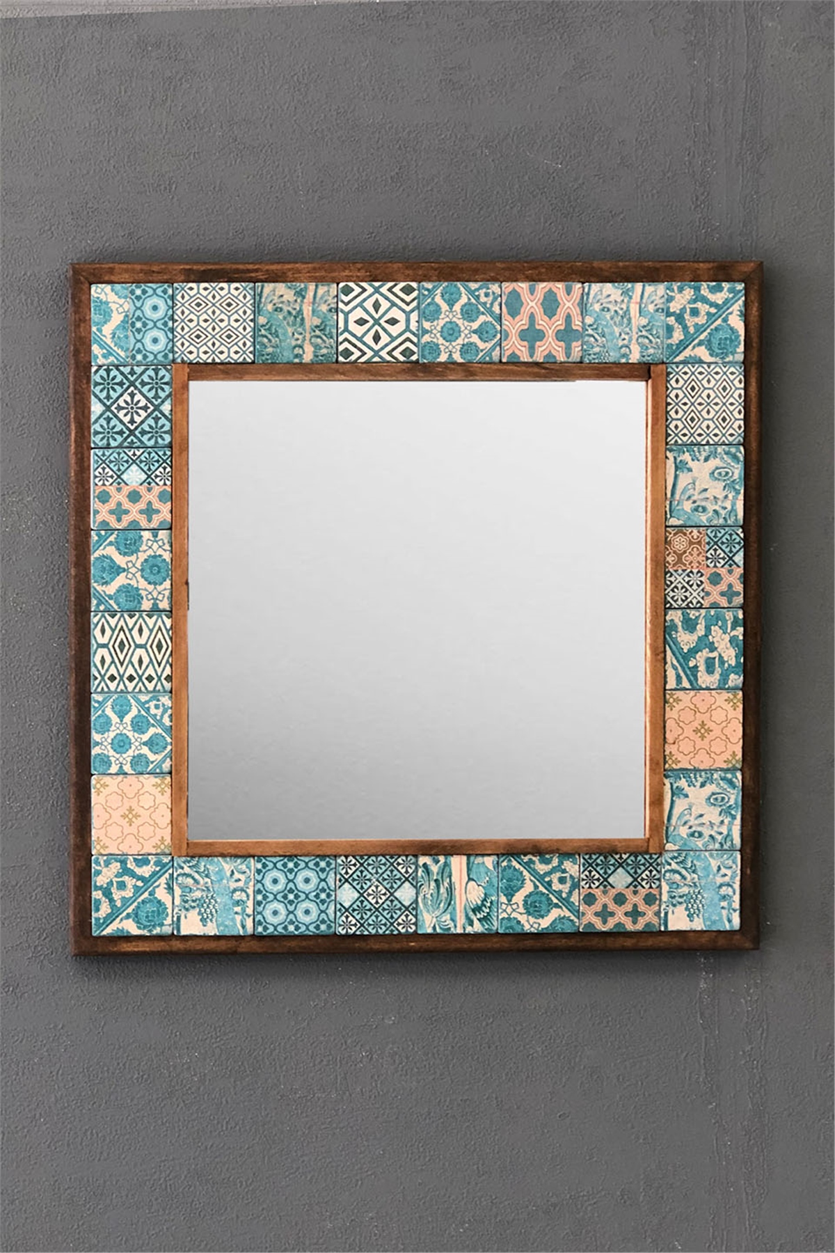 OSCAR STONE DECOR ÇERÇEVELİ MOZAİK DOĞALTAŞ AYNA / AYN4040-085