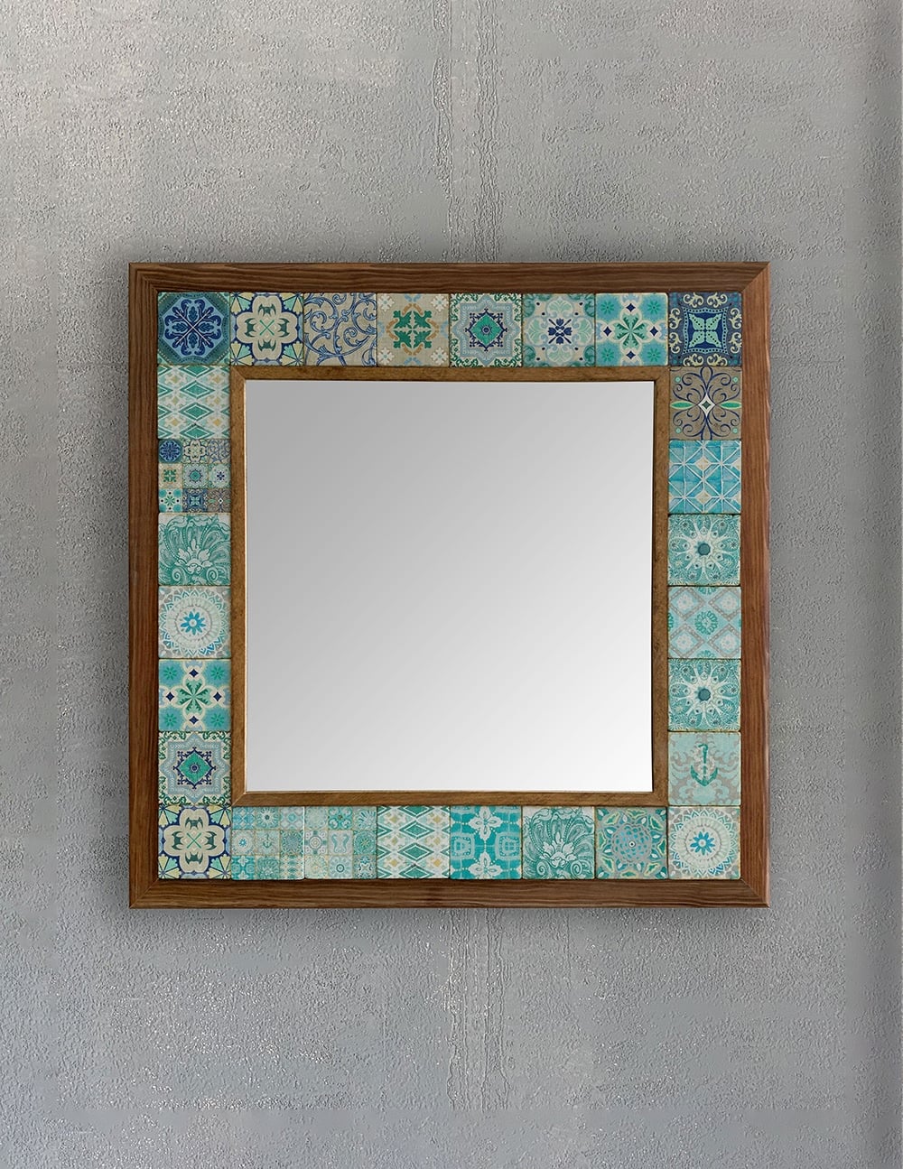 OSCAR STONE DECOR ÇERÇEVELİ MOZAİK DOĞALTAŞ AYNA / AYN4040-041