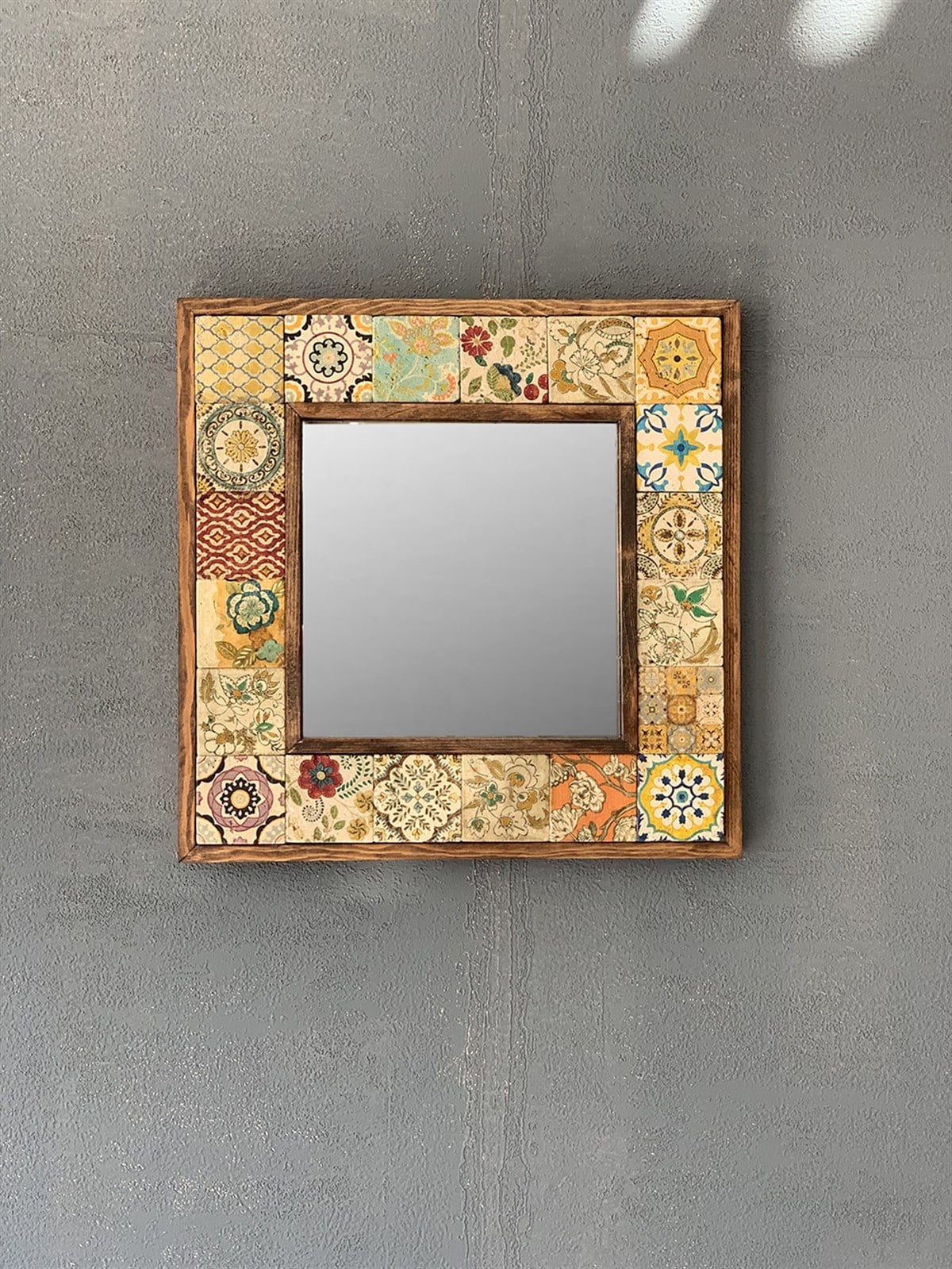 OSCAR STONE DECOR ÇERÇEVELİ MOZAİK DOĞALTAŞ AYNA / AYN-044