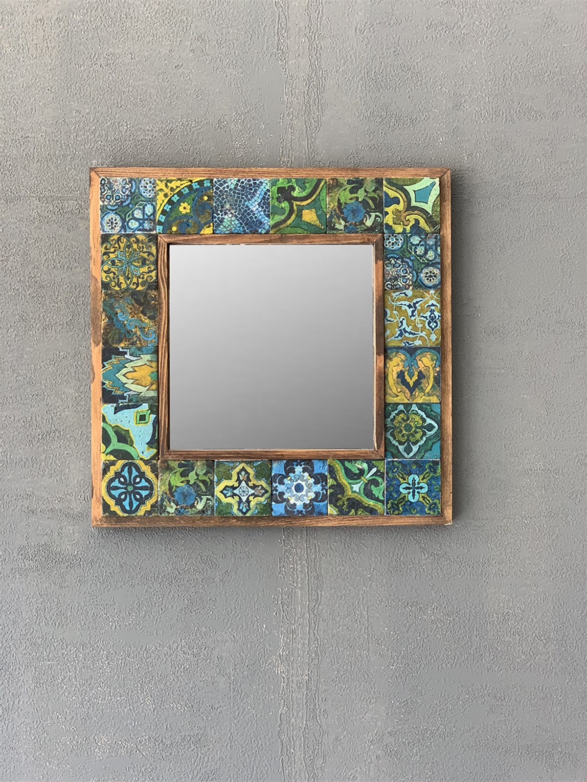 OSCAR STONE DECOR ÇERÇEVELİ MOZAİK DOĞALTAŞ AYNA / AYN-025