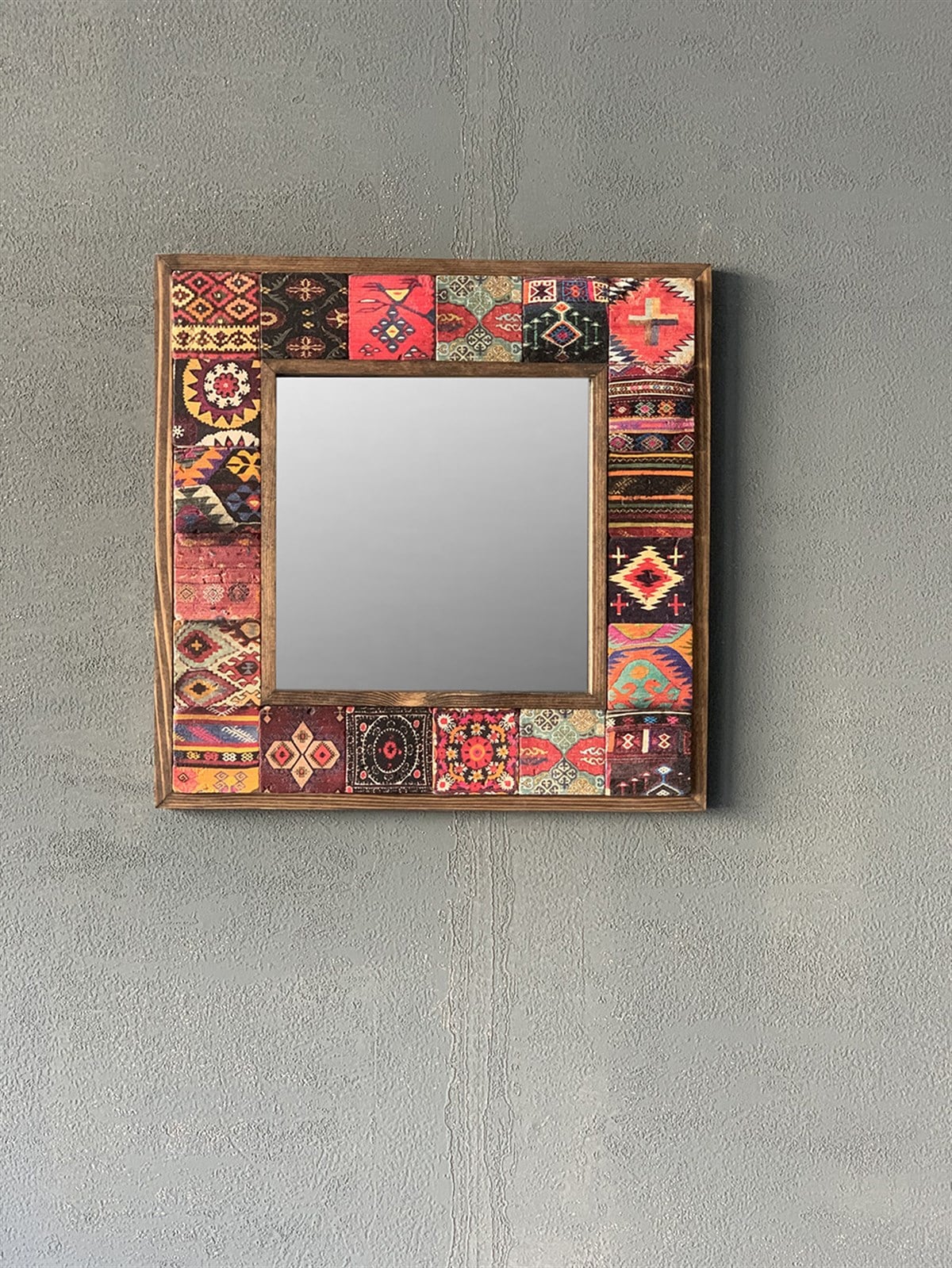 OSCAR STONE DECOR ÇERÇEVELİ MOZAİK DOĞALTAŞ AYNA / AYN-022
