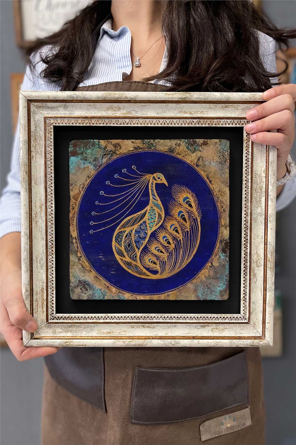 Oscar Stone Decor Çerçeveli Tablo Taş Duvar Dekoru 30 X 30 Cm Tavus Kuşu Eskitme Tasarım