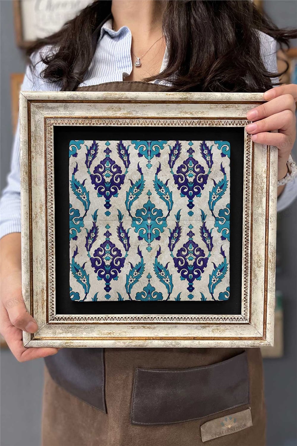 Oscar Stone Decor Çerçeveli Tablo Taş Duvar Dekoru 30 X 30 Cm Seramik Çini Çizimi