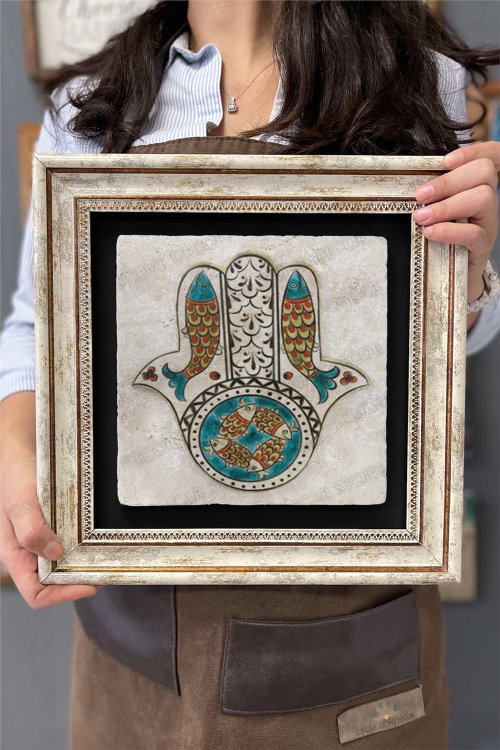 Oscar Stone Decor Çerçeveli Tablo Taş Duvar Dekoru 30 X 30 Cm Fatma Ana Eli Balık Desenli